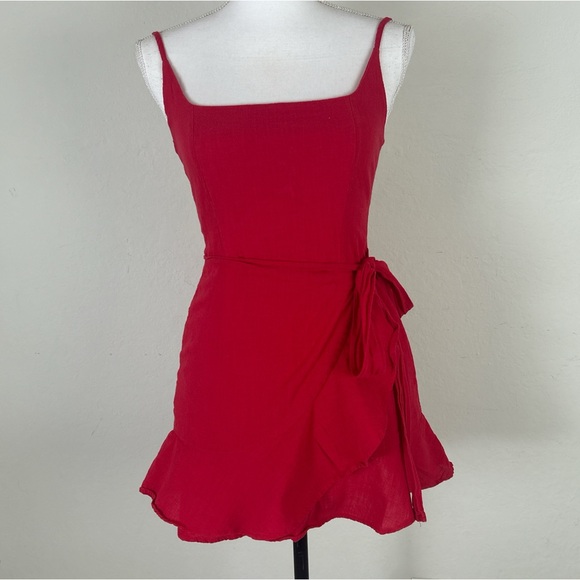 Princess Polly Dresses & Skirts - Princess Polly Red mini dress